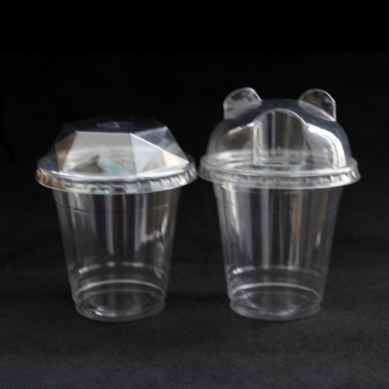 Clear disposable 10 oz plastic iced coffee cups whit lids